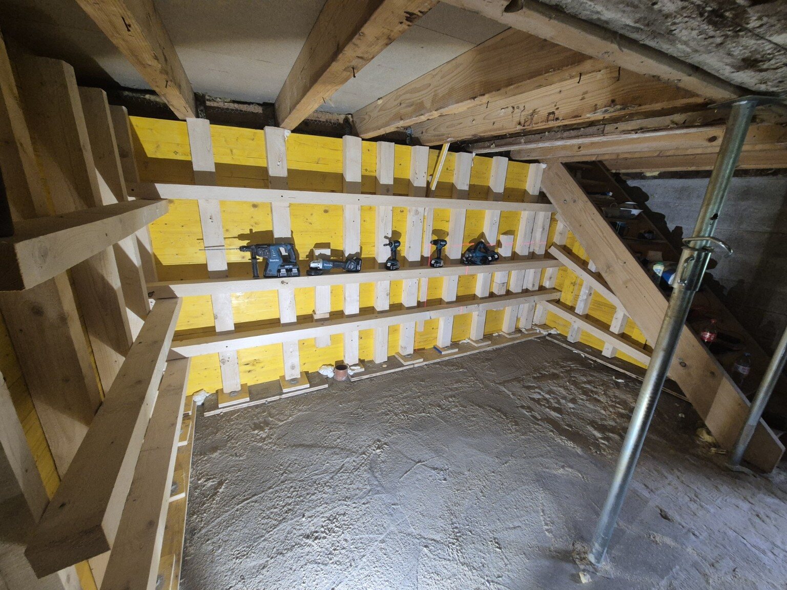 Coffrage intérieur pendant les travaux